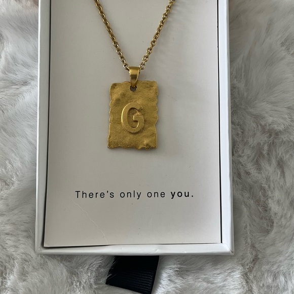 Zara Letter G Brass Necklace & Pendant. New in Box - Picture 3 of 6